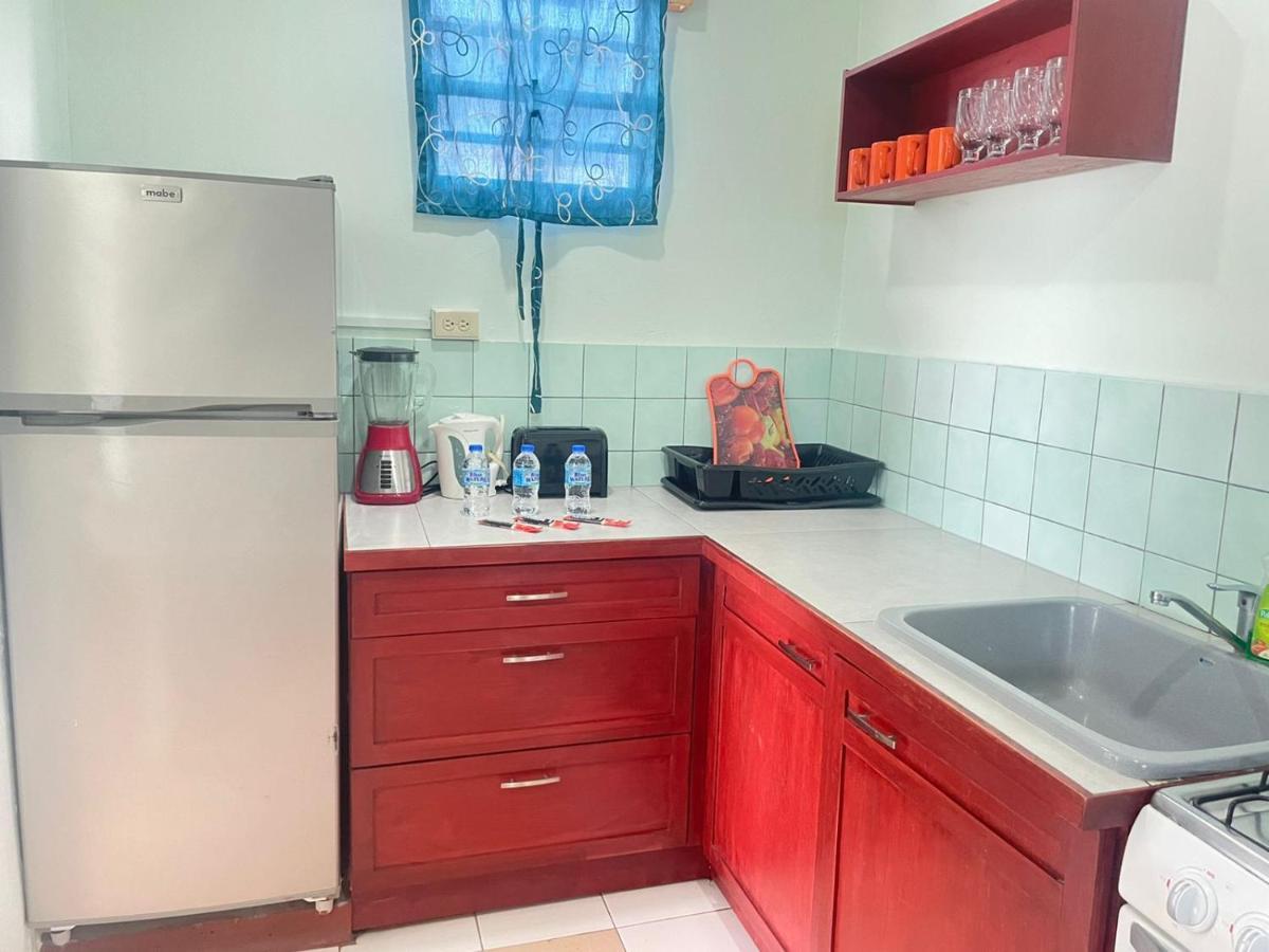 Miller'S Guest House Buccoo Bagian luar foto