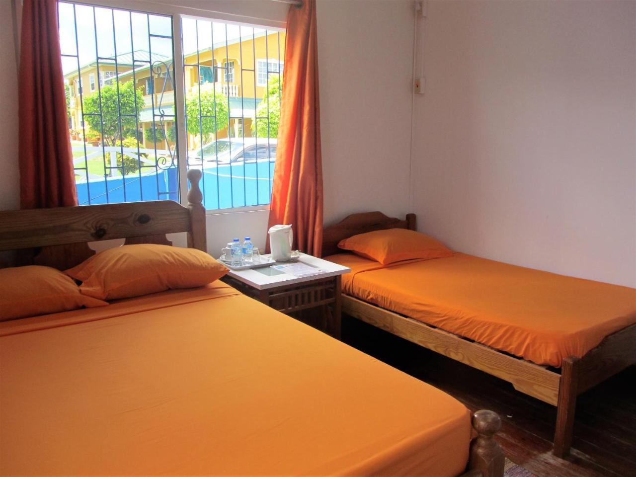 Miller'S Guest House Buccoo Bagian luar foto