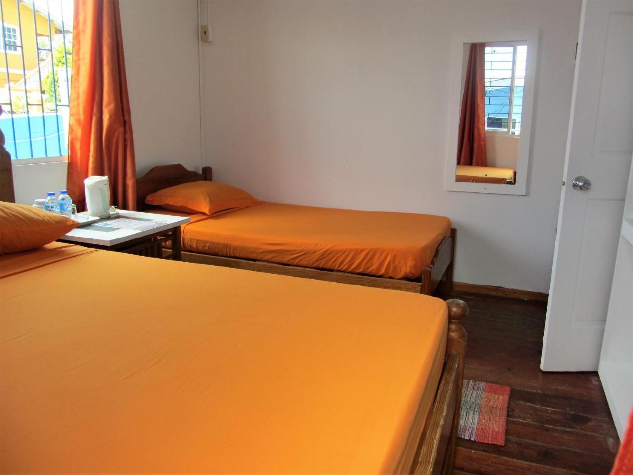 Miller'S Guest House Buccoo Bagian luar foto