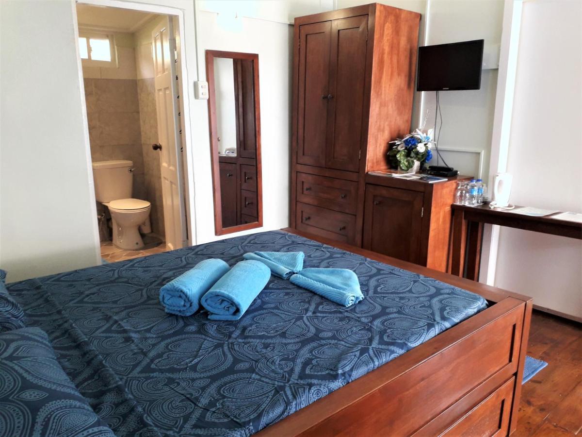 Miller'S Guest House Buccoo Bagian luar foto