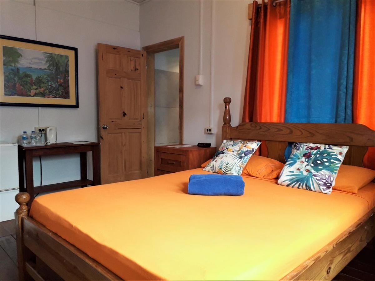 Miller'S Guest House Buccoo Bagian luar foto